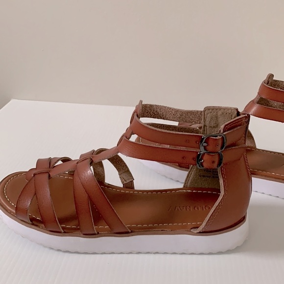 Old Navy Girls sandals size 4 youth - Picture 5 of 7